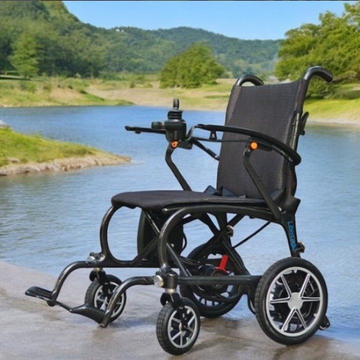Silla de ruedas eléctrica CARBONO NOVA