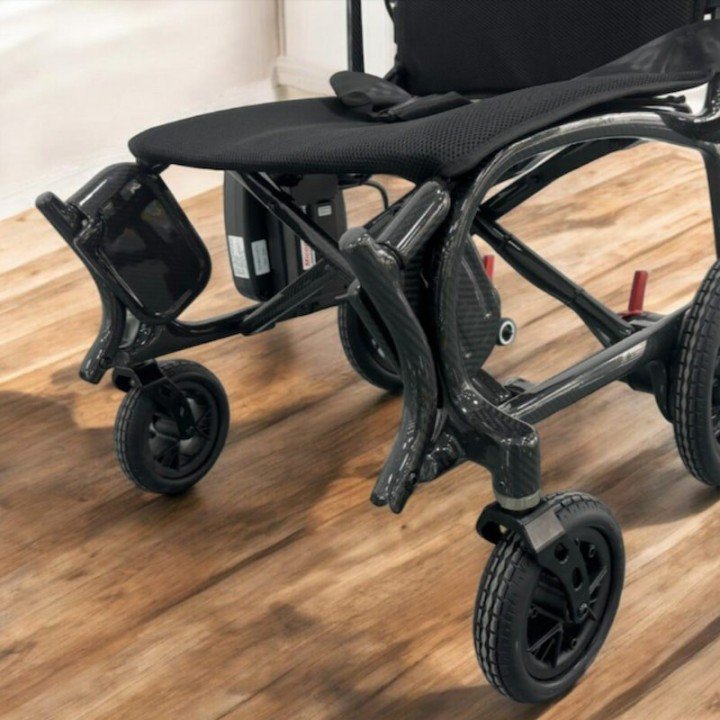 Silla de ruedas eléctrica CARBONO NOVA