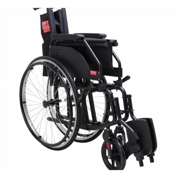 Silla de ruedas plegable de acero Celta Compact 3. Envío gratis.