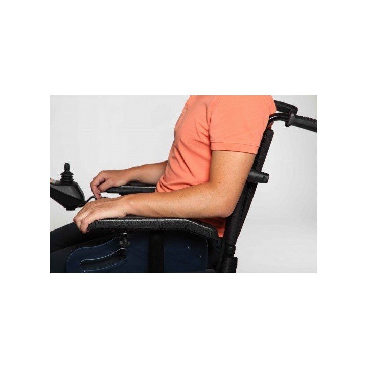 Silla de ruedas eléctrica R220